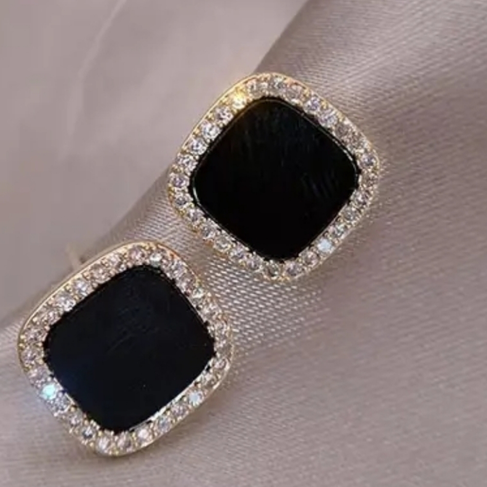 Black Geometric Square Stud Earrings Wrapped Rhinestones For Women Fine Jewelry